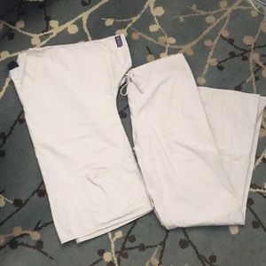 Set of Cherokee khaki scrubs In Small